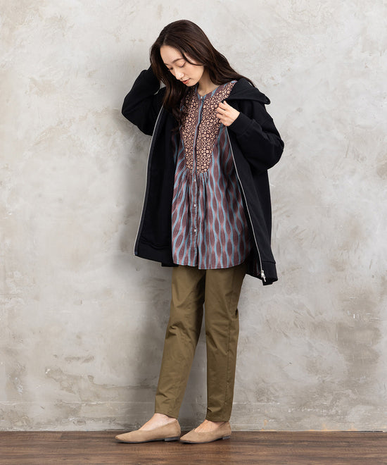 INDESIGN MIXプリントバンドカラーブラウス