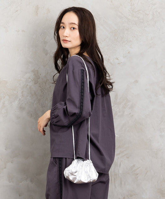 INDESIGN チロリアンテープエンブロイダリーブラウス