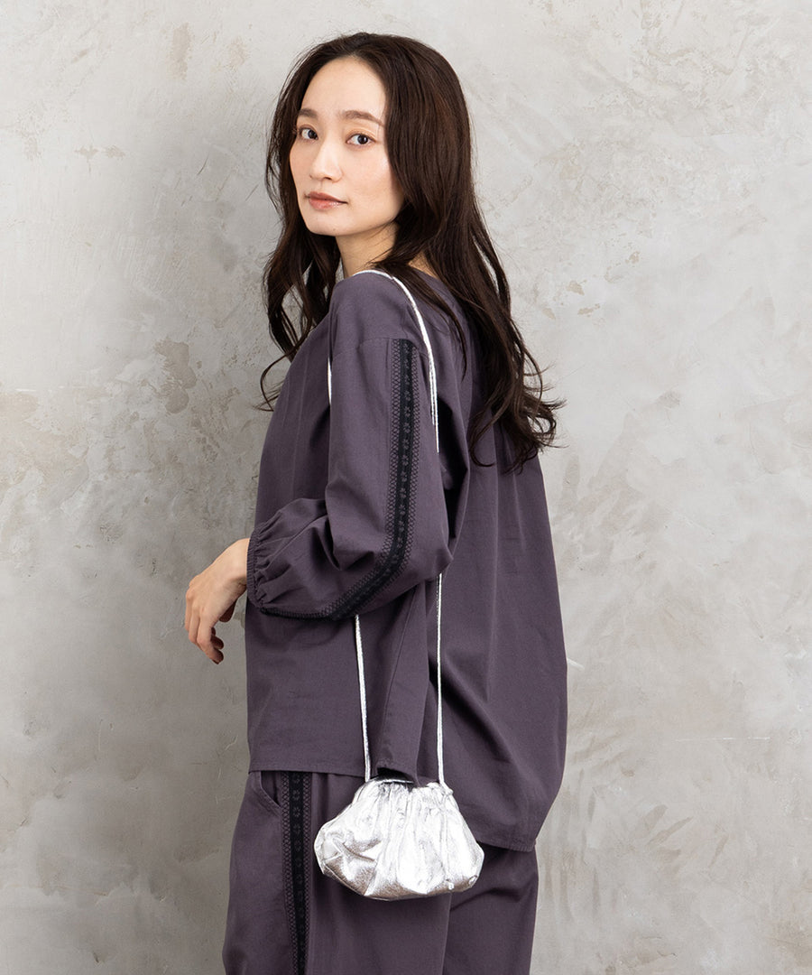 21号(6L～) INDESIGN チロリアンテープエンブロイダリーブラウス