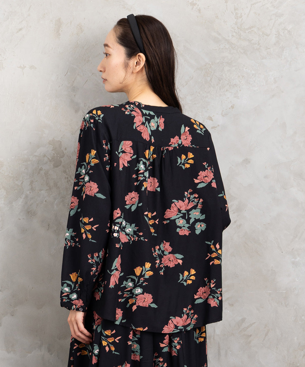 INDESIGN フラワーブーケプリントブラウス