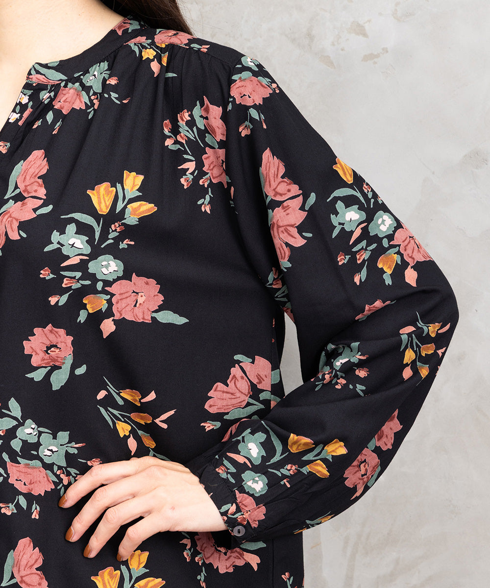 INDESIGN フラワーブーケプリントブラウス