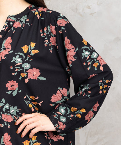 INDESIGN フラワーブーケプリントブラウス