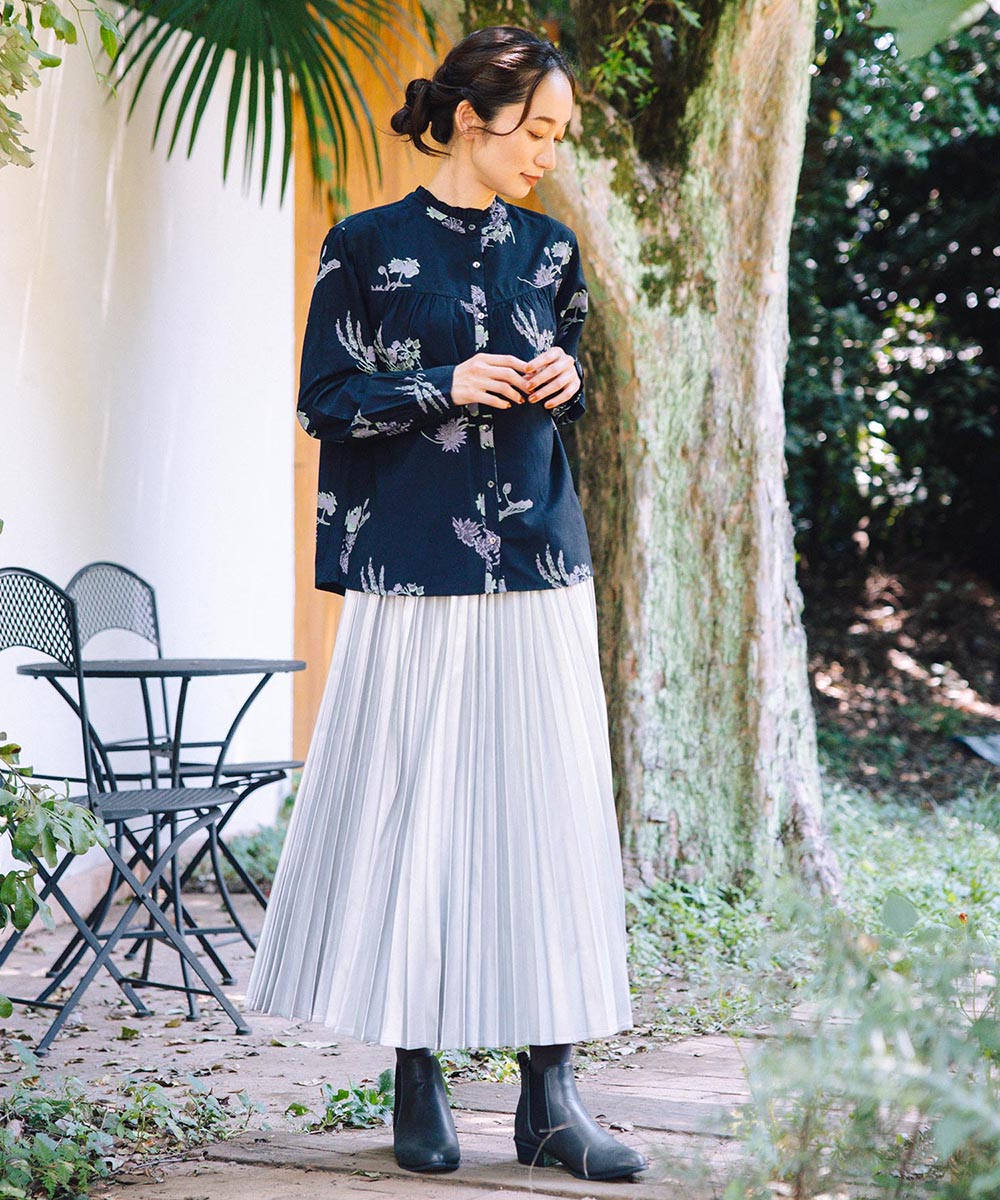 21号(6L～) INDESIGN フラワープリントフリルカラーブラウス