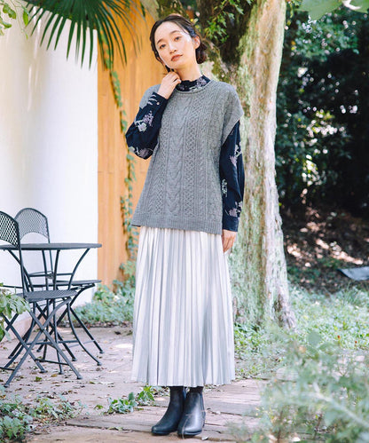 21号(6L～) INDESIGN フラワープリントフリルカラーブラウス