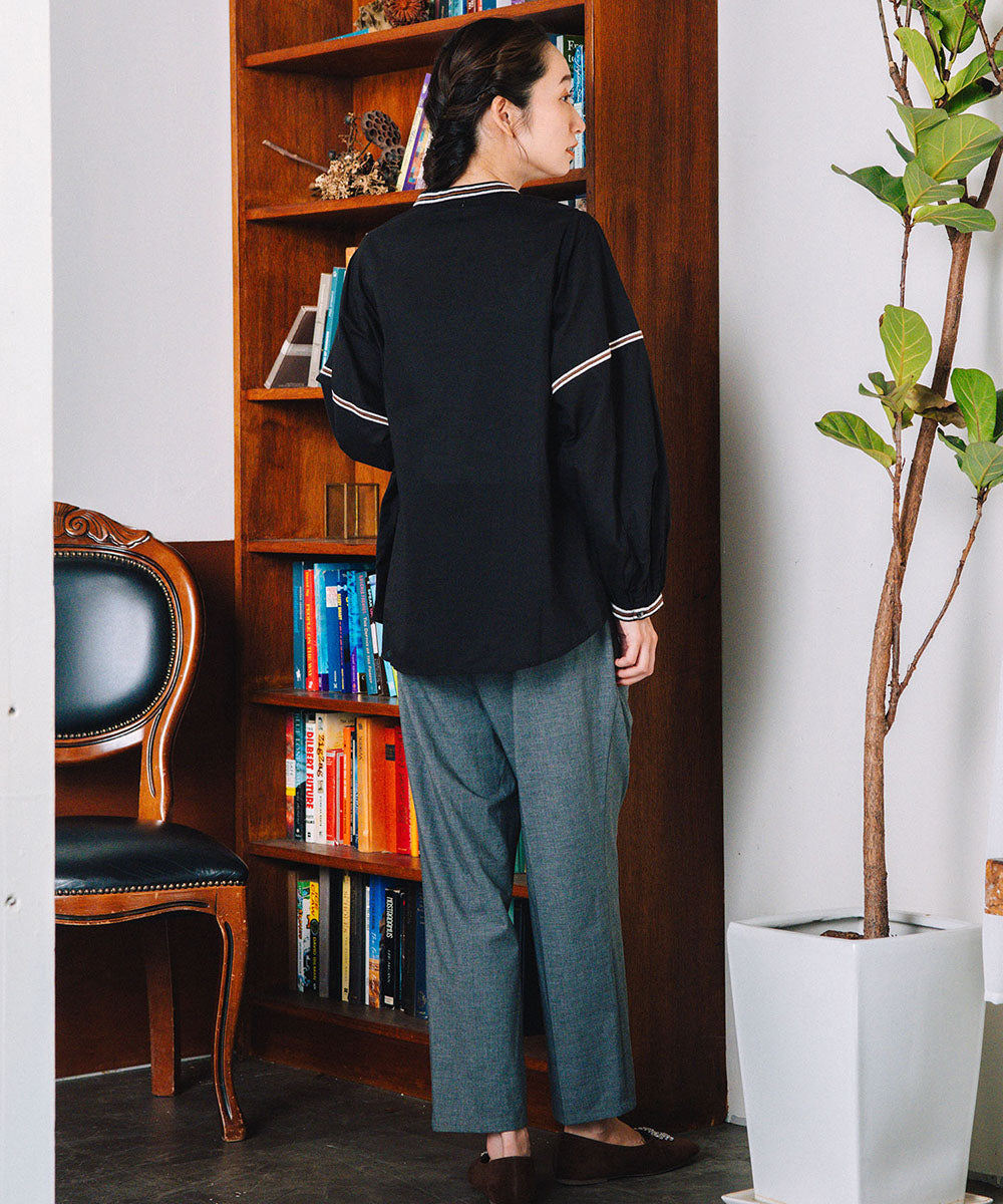 INDESIGN コードエンブロイダリーバンドカラーブラウス