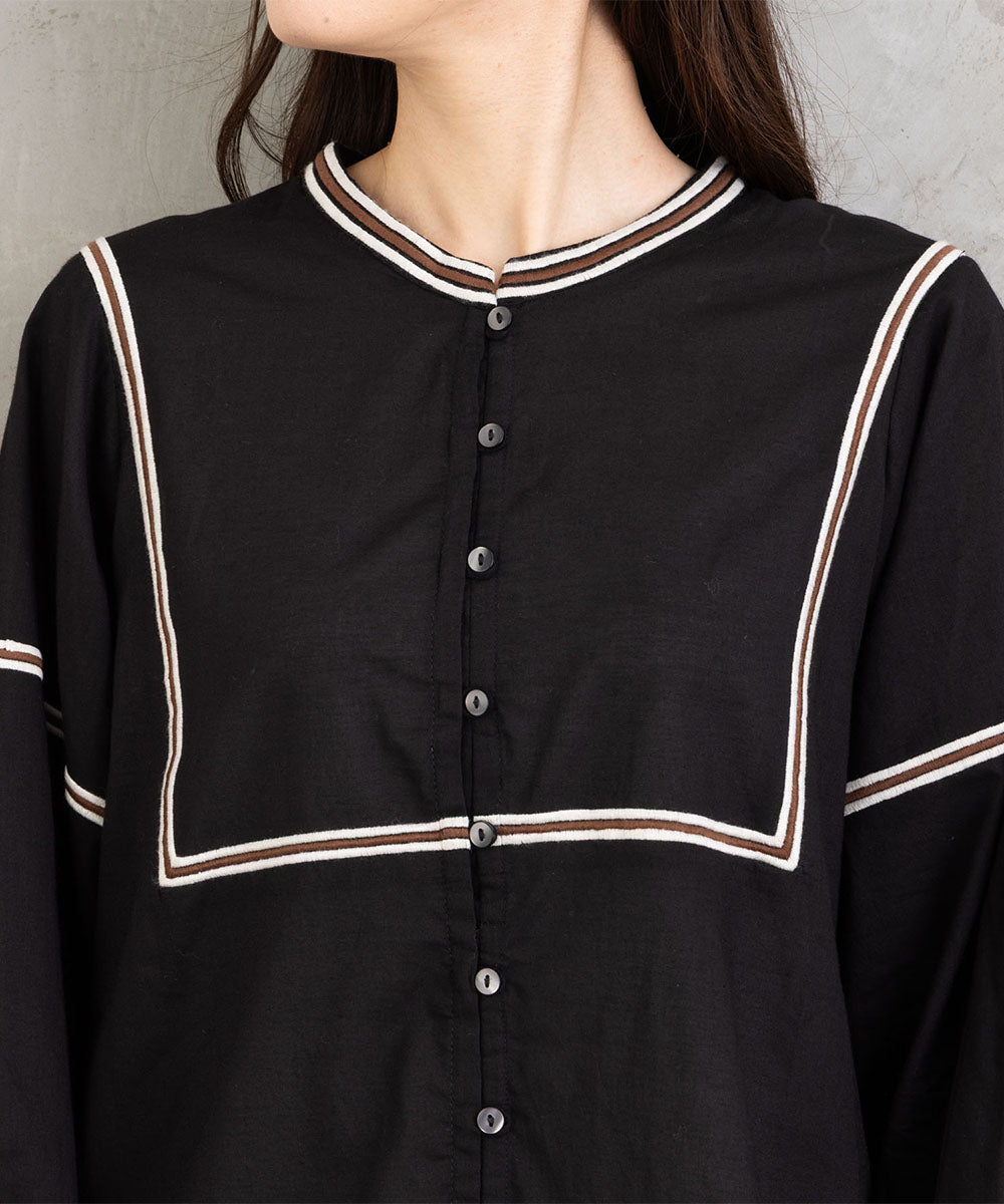 INDESIGN コードエンブロイダリーバンドカラーブラウス