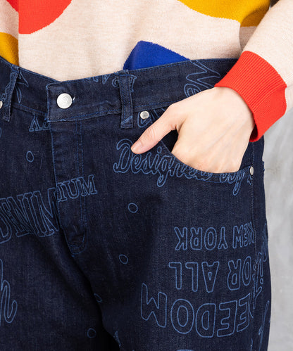 21号(6L～) SOPHIA CURVY メッセージプリントデニムパンツ