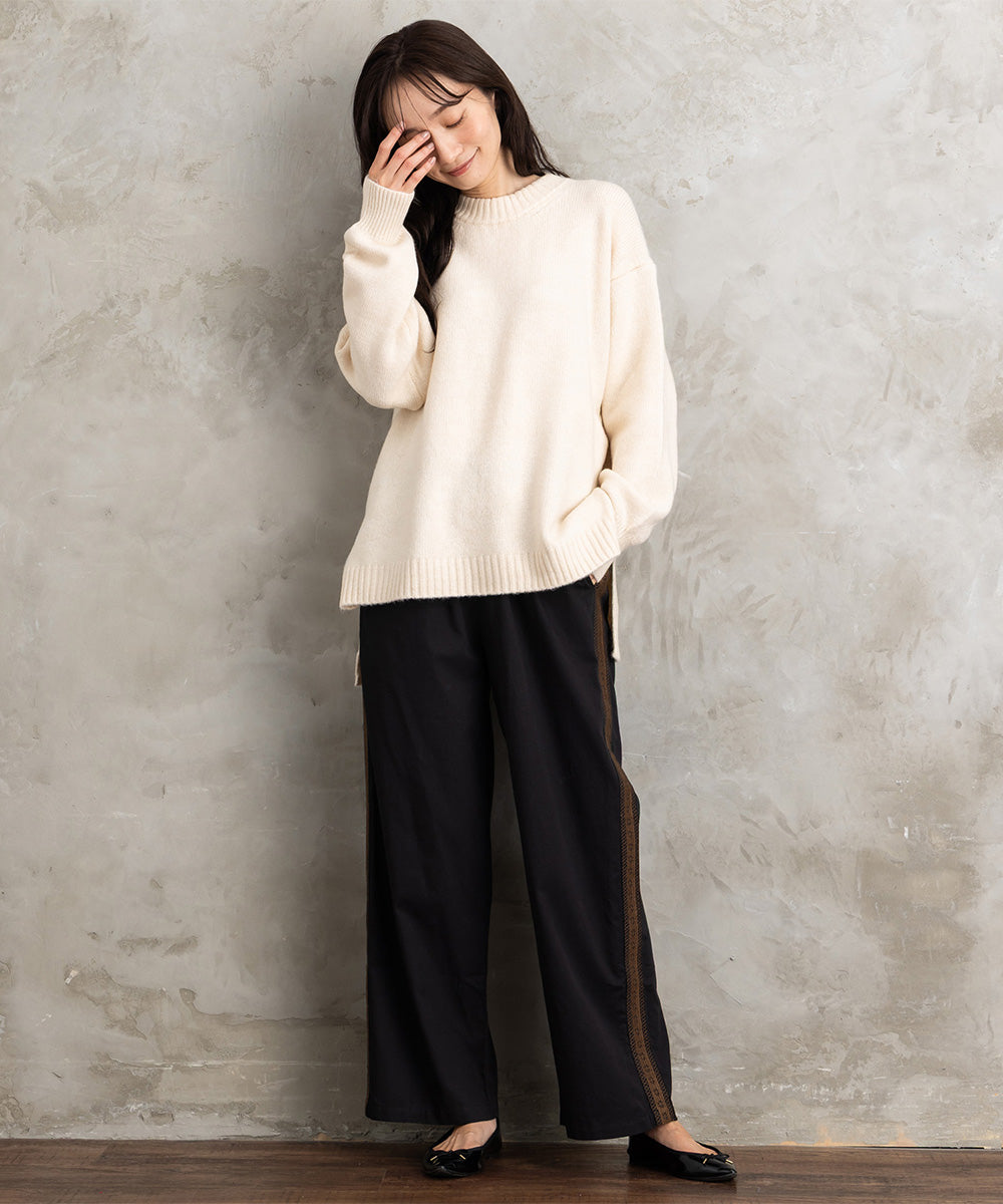 21号(6L～) INDESIGN チロリアンテープエンブロイダリーラインパンツ