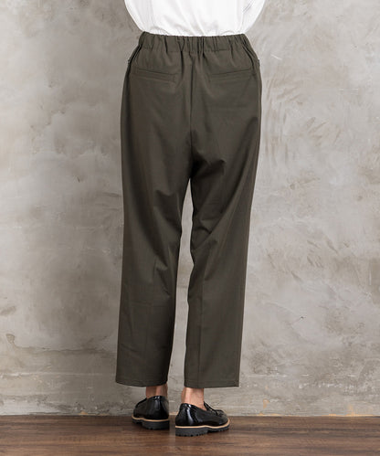 トロピカルウールセンタープレステーパードパンツ