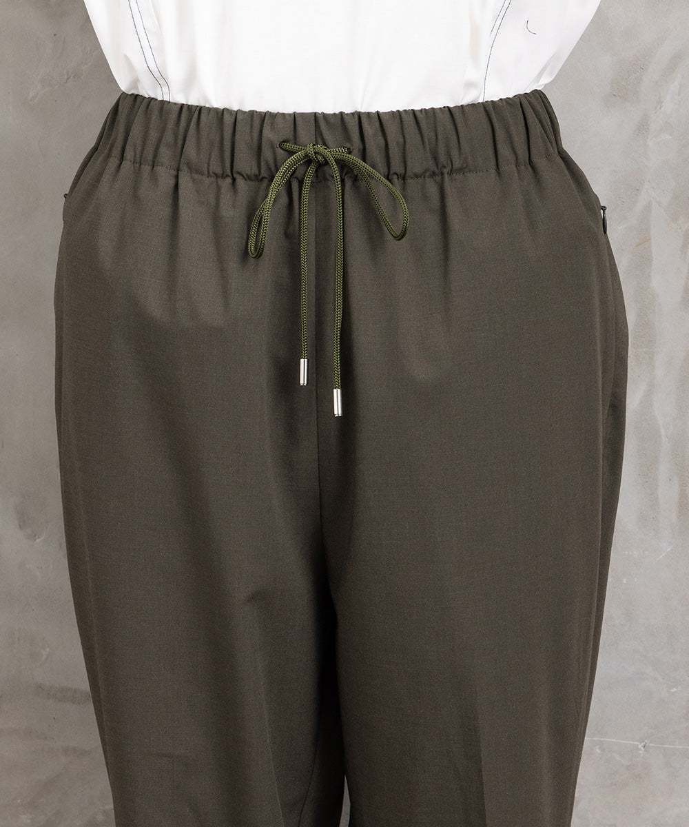 トロピカルウールセンタープレステーパードパンツ