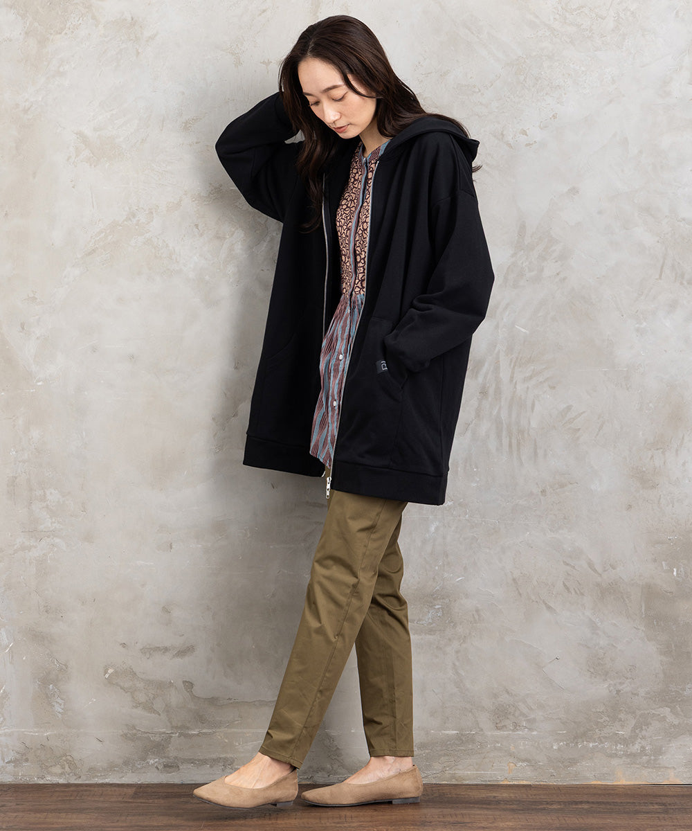コットンストレッチテーパードパンツ