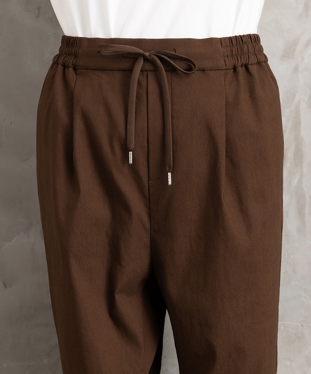 ハイテンションテーパードパンツ