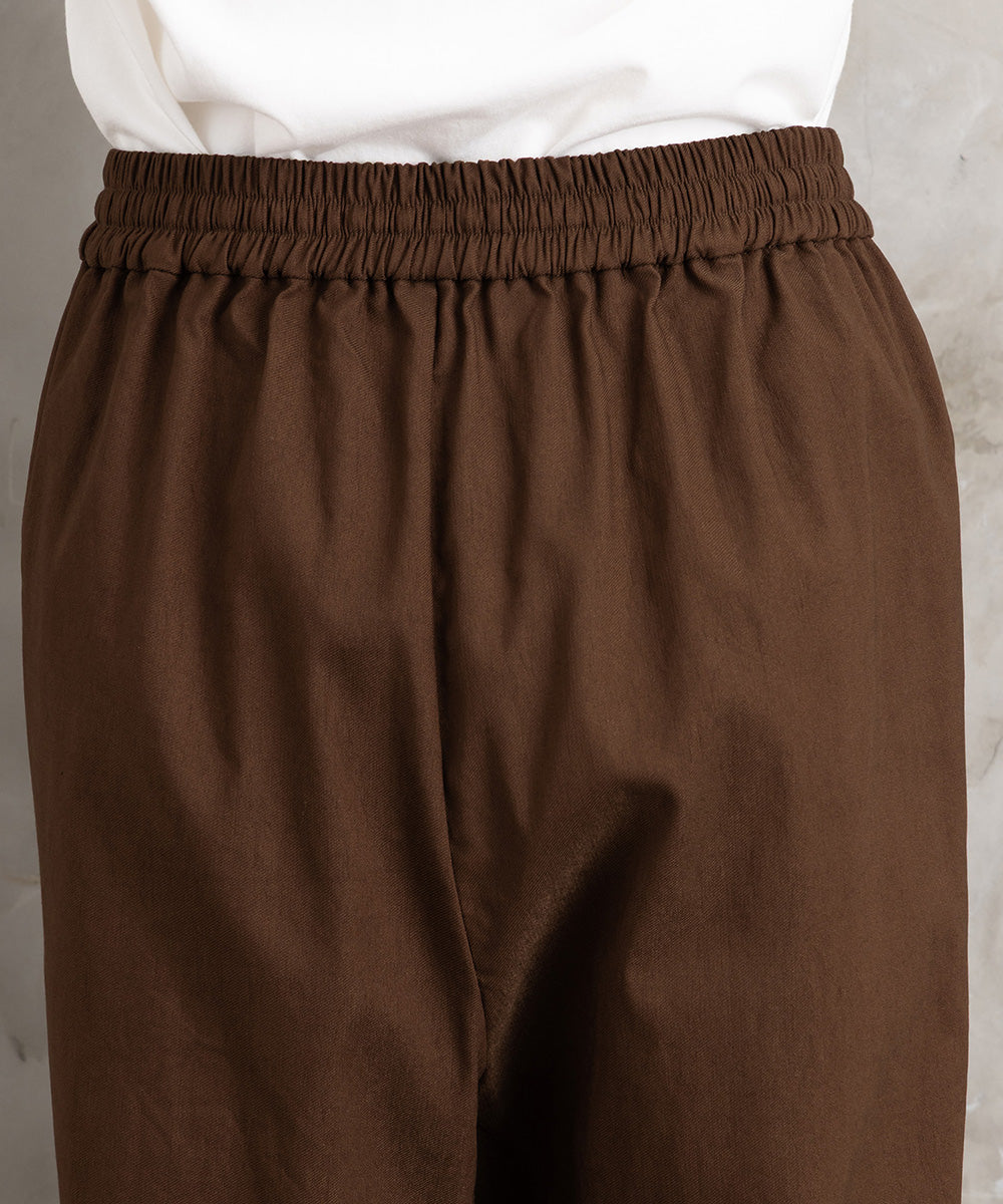 ハイテンションテーパードパンツ