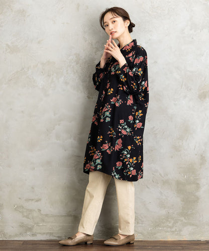 ハイテンションテーパードパンツ