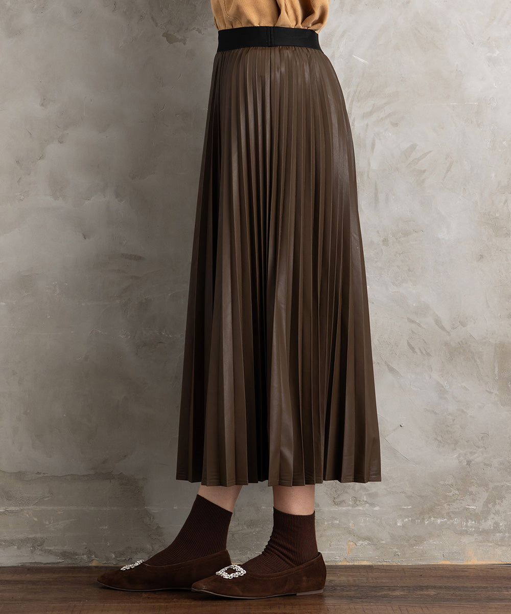 レザーライクプリーツスカート