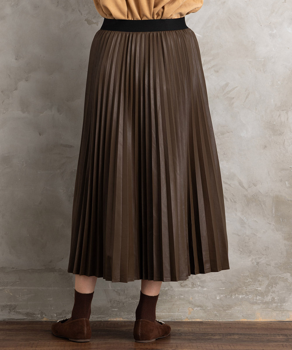 レザーライクプリーツスカート