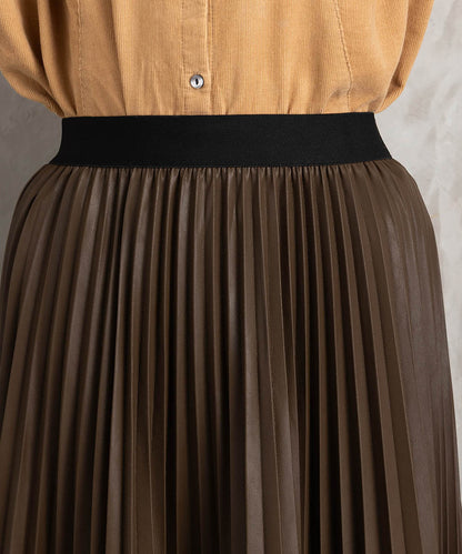 レザーライクプリーツスカート