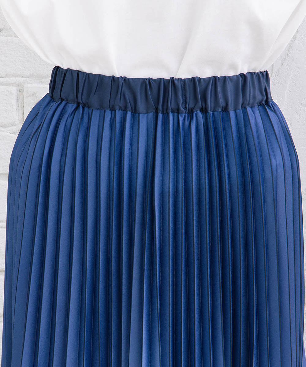 グラデーションプリーツスカート