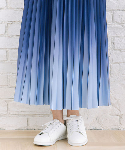 グラデーションプリーツスカート