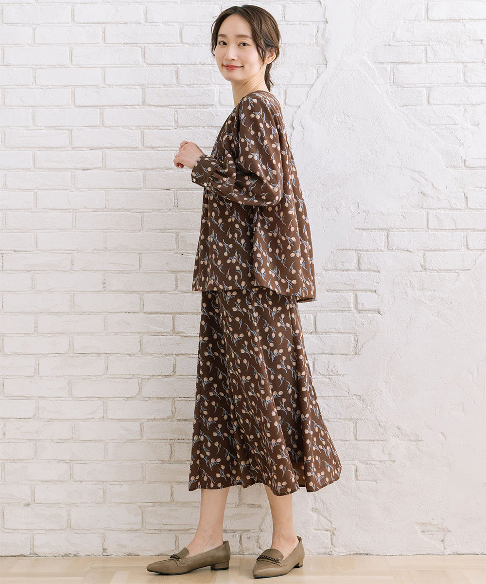 パウダーサテンチューリッププリントスカート