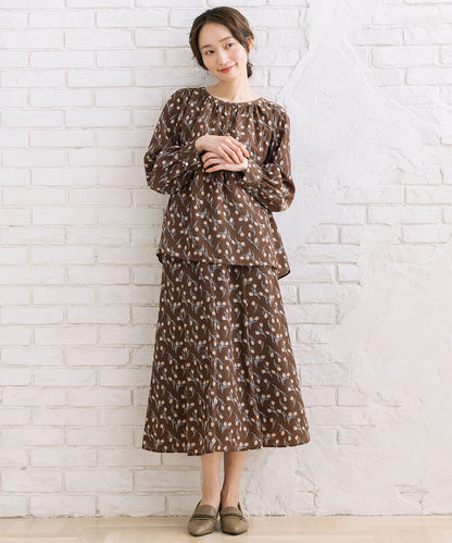 パウダーサテンチューリッププリントスカート