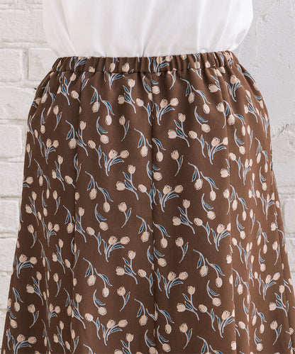 パウダーサテンチューリッププリントスカート