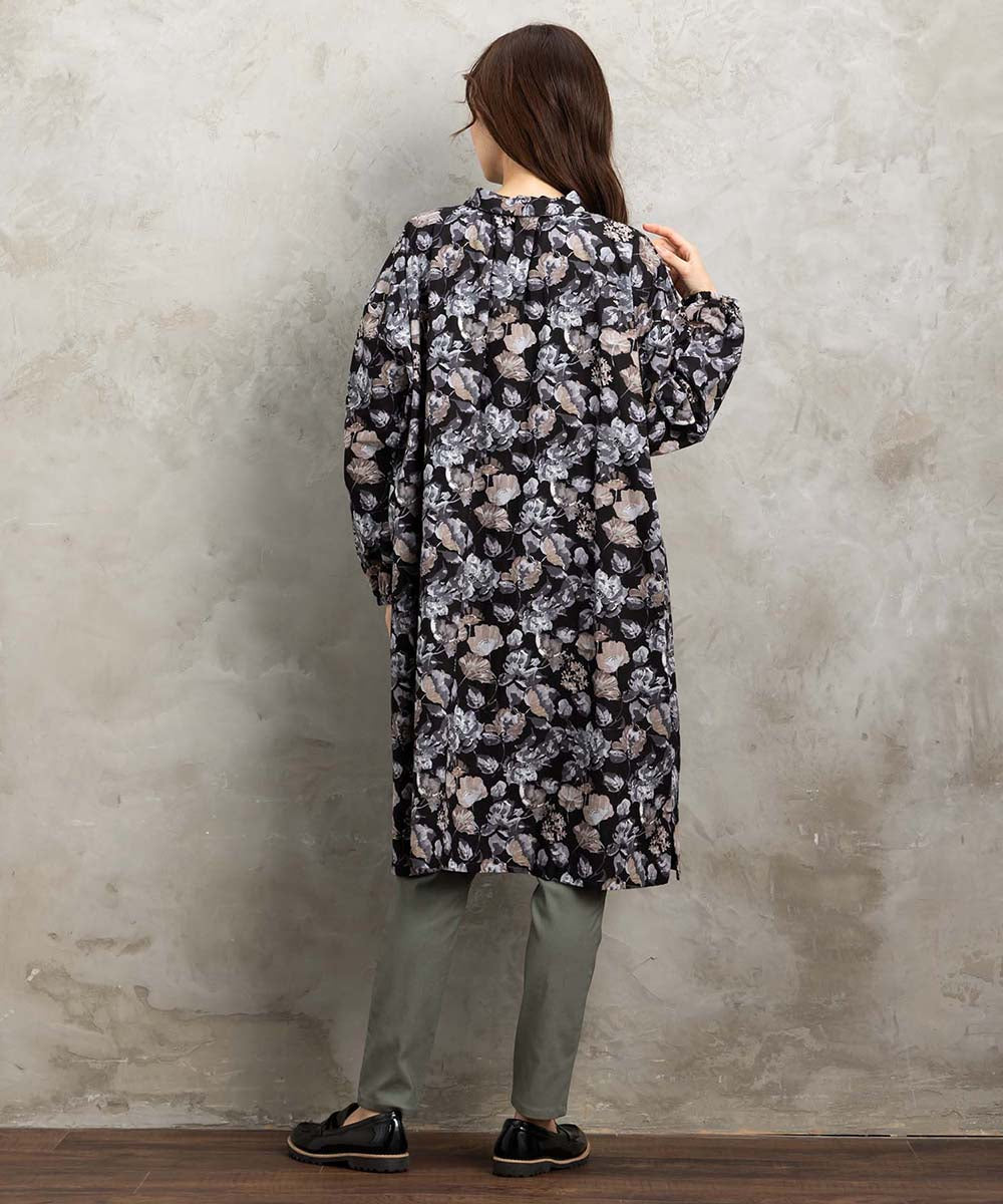 スプレッドフラワープリントチュニック