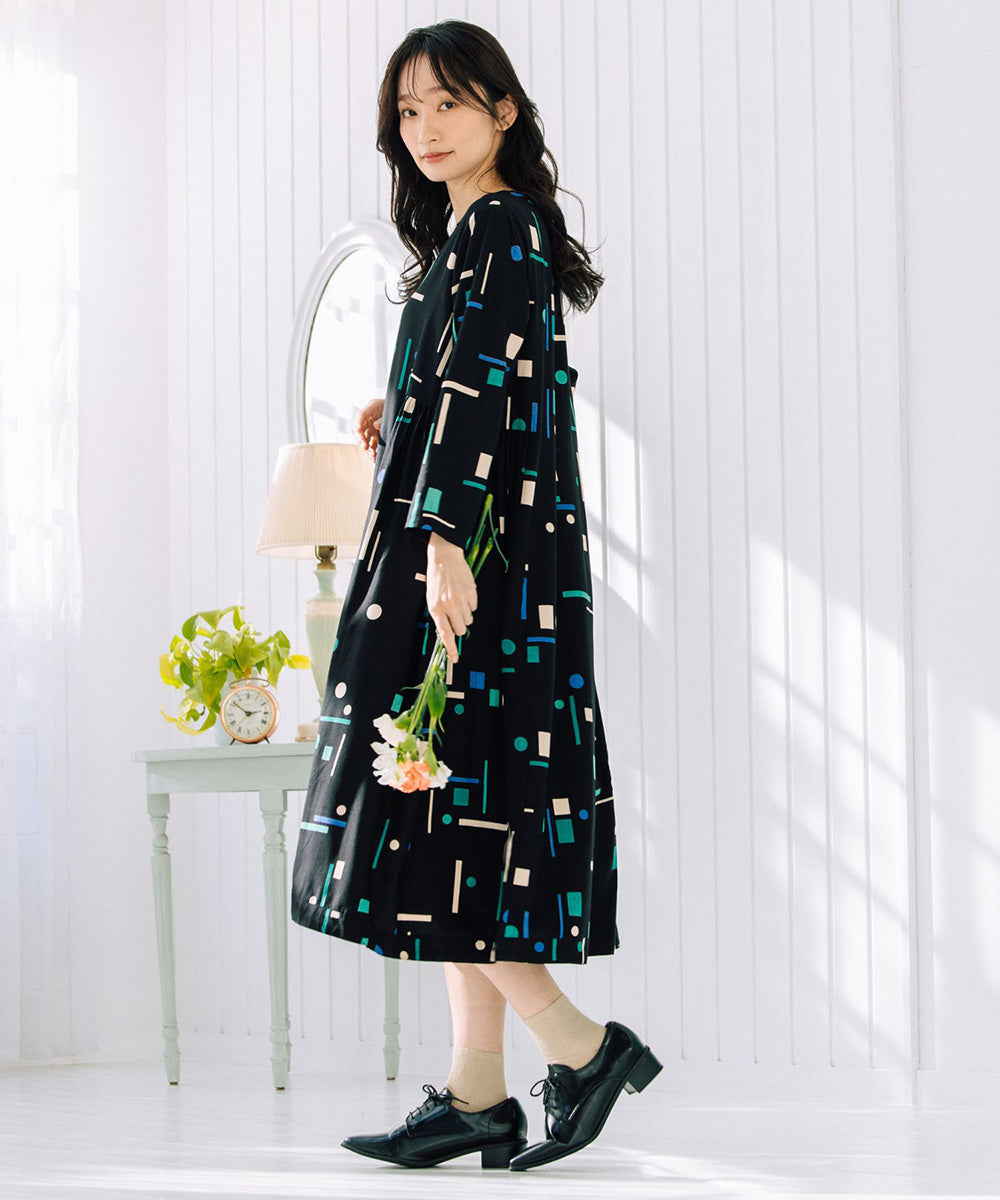 INDESIGN カラフルジオメトリックワンピース