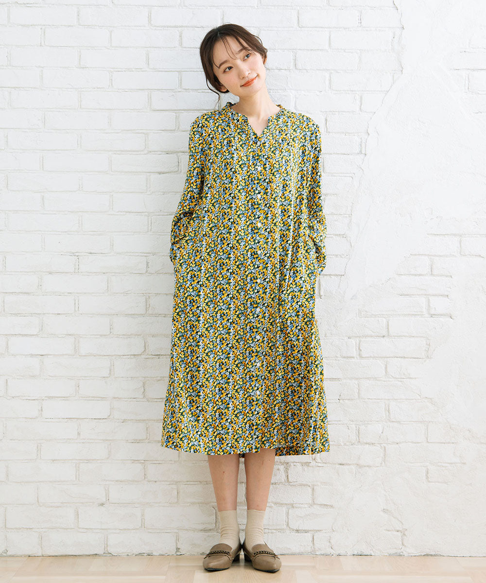 フリルカラーフラワープリントワンピース