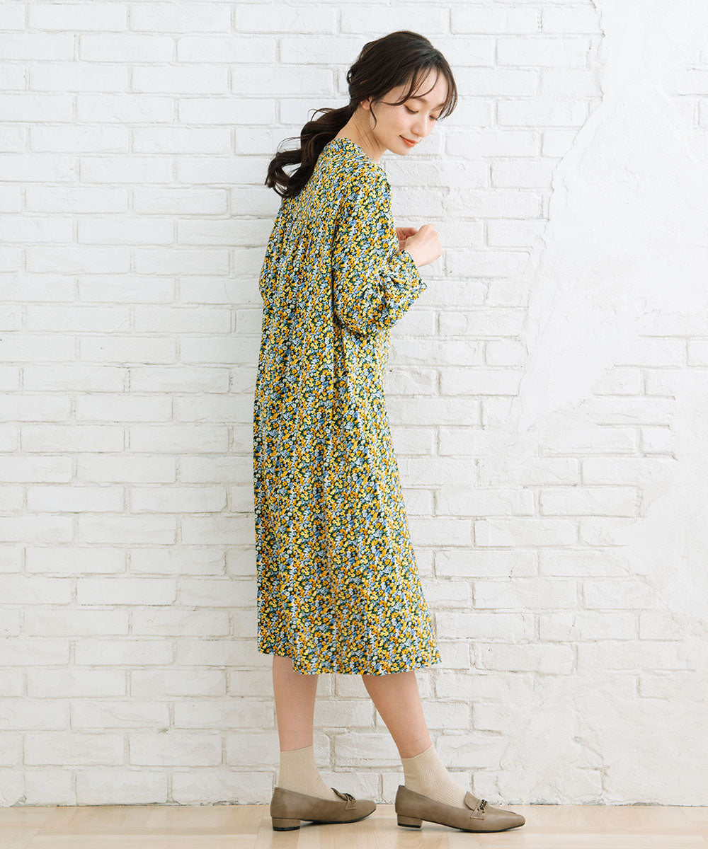 フリルカラーフラワープリントワンピース
