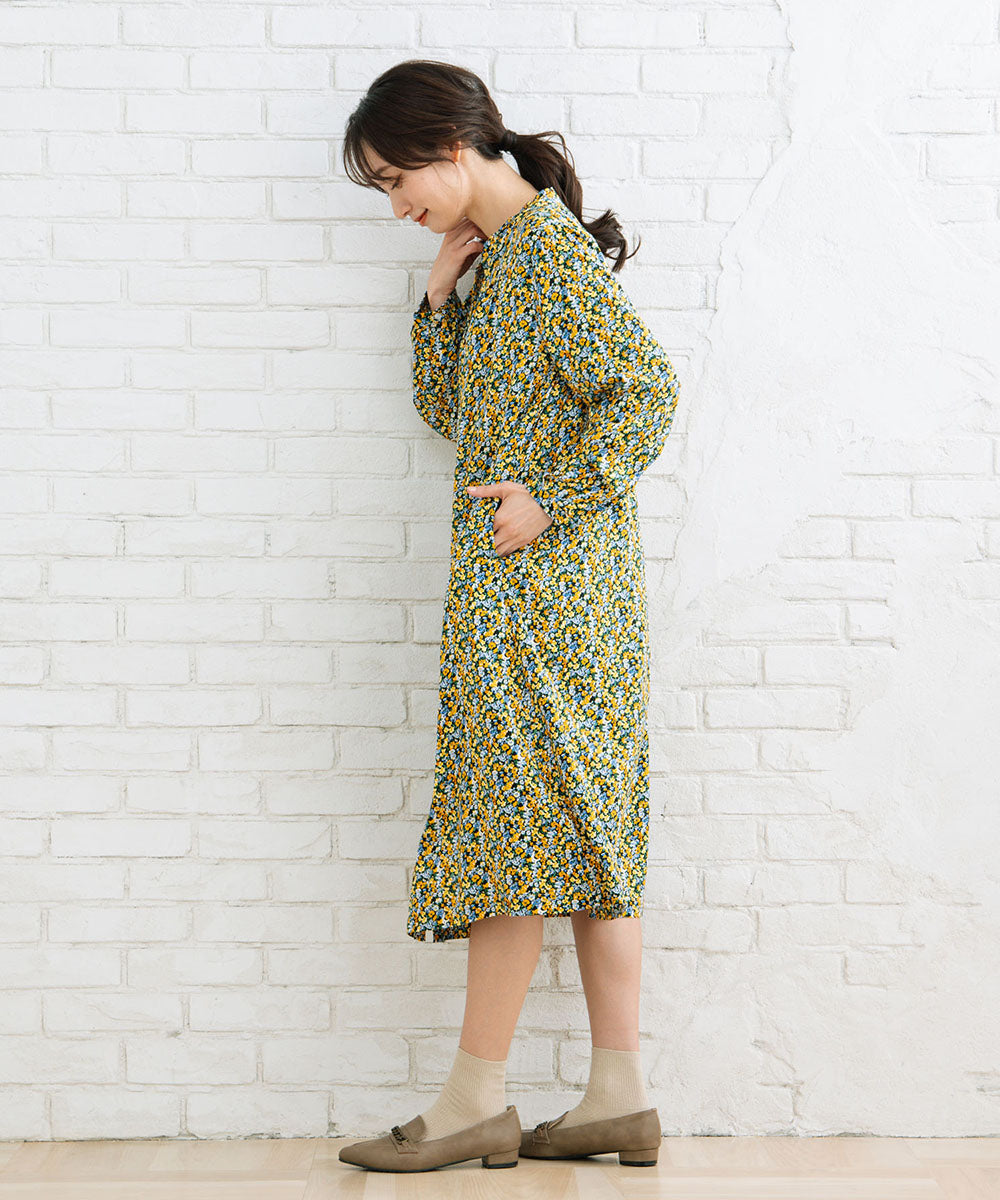 フリルカラーフラワープリントワンピース