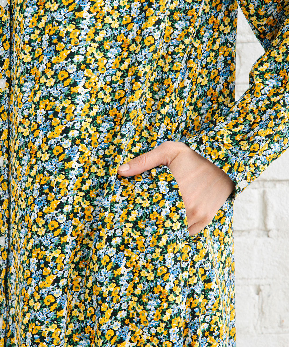 フリルカラーフラワープリントワンピース