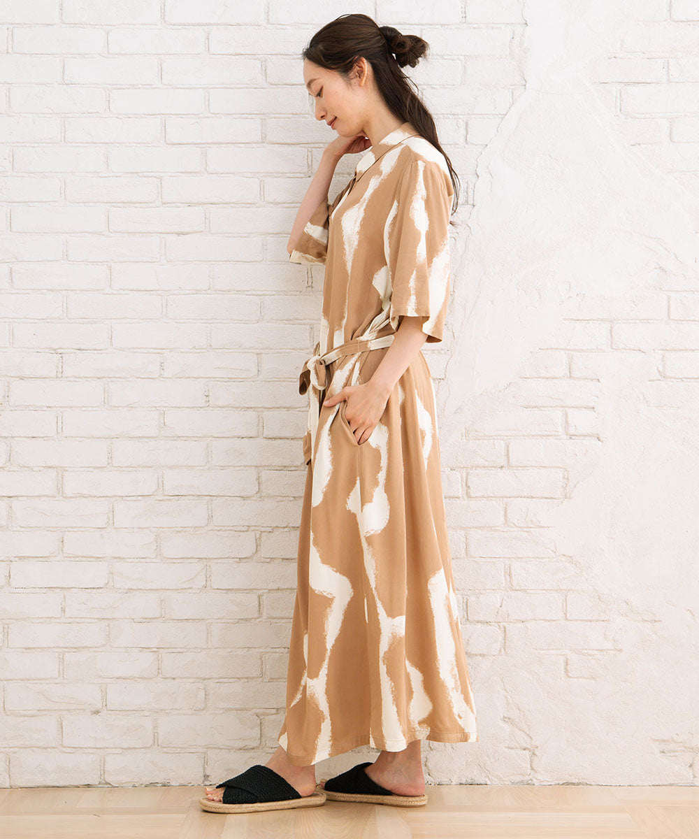 NUMPH ブラーラインプリントワンピース