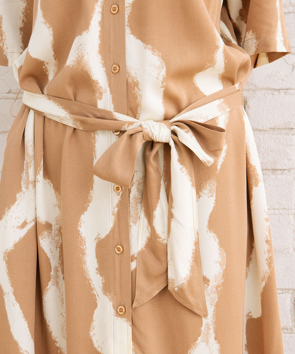 NUMPH ブラーラインプリントワンピース