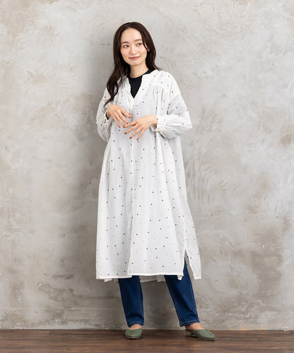 21号(6L～) ホイルドットプリントキーネックワンピース