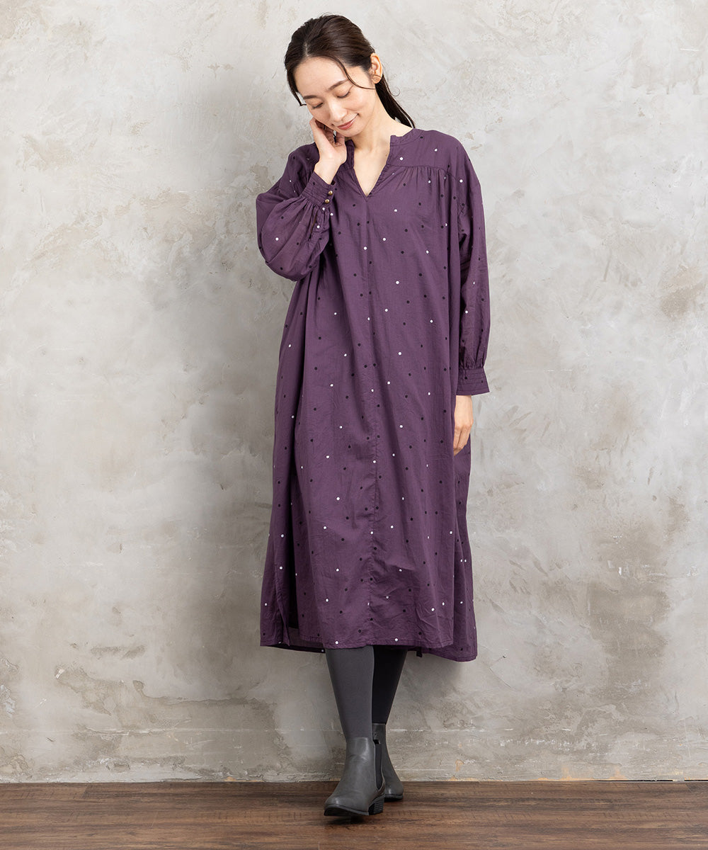 21号(6L～) ホイルドットプリントキーネックワンピース