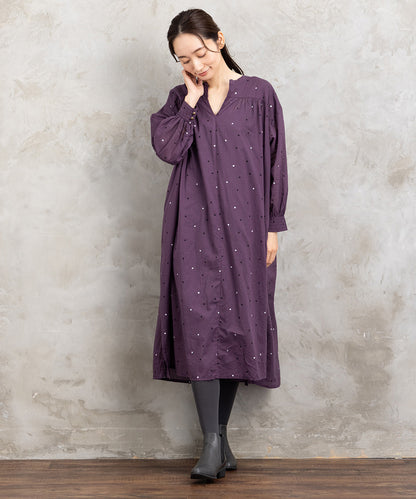 21号(6L～) ホイルドットプリントキーネックワンピース