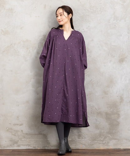 21号(6L～) ホイルドットプリントキーネックワンピース