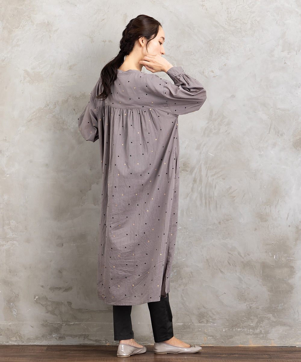 21号(6L～) ホイルドットプリントキーネックワンピース