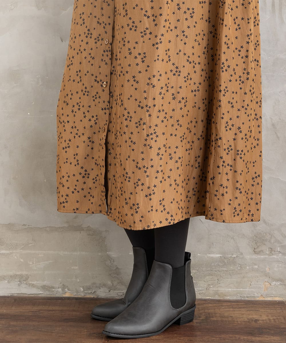 パウダーサテンスタープリントワンピース