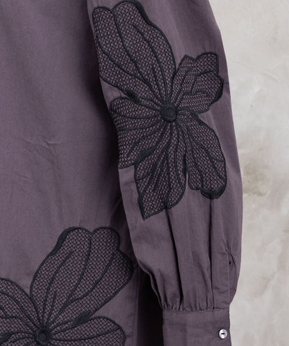 21号(6L～) INDESIGN フラワーエンブロイダリーシャツチュニック