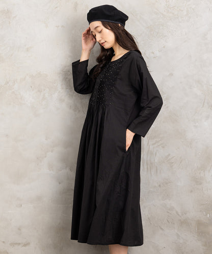 INDESIGN ビーズラインピンタックワンピース