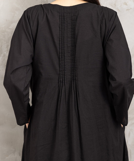 INDESIGN ビーズラインピンタックワンピース