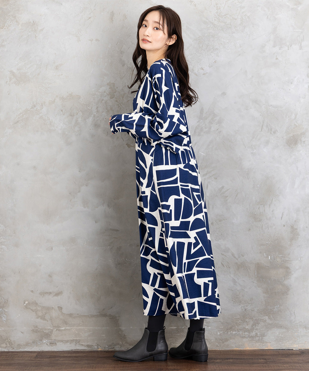 30-9668 b.young [リミサロ]ジオメトリックプリントワンピース
