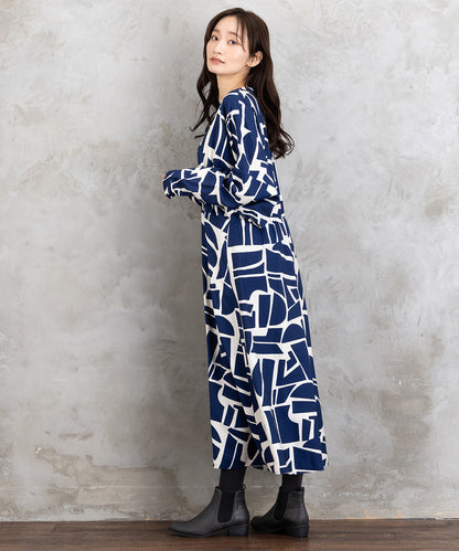 30-9668 b.young [リミサロ]ジオメトリックプリントワンピース