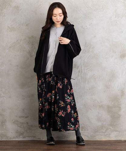 クルーネックカーディガン