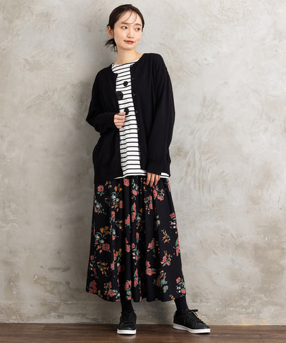 クルーネックカーディガン