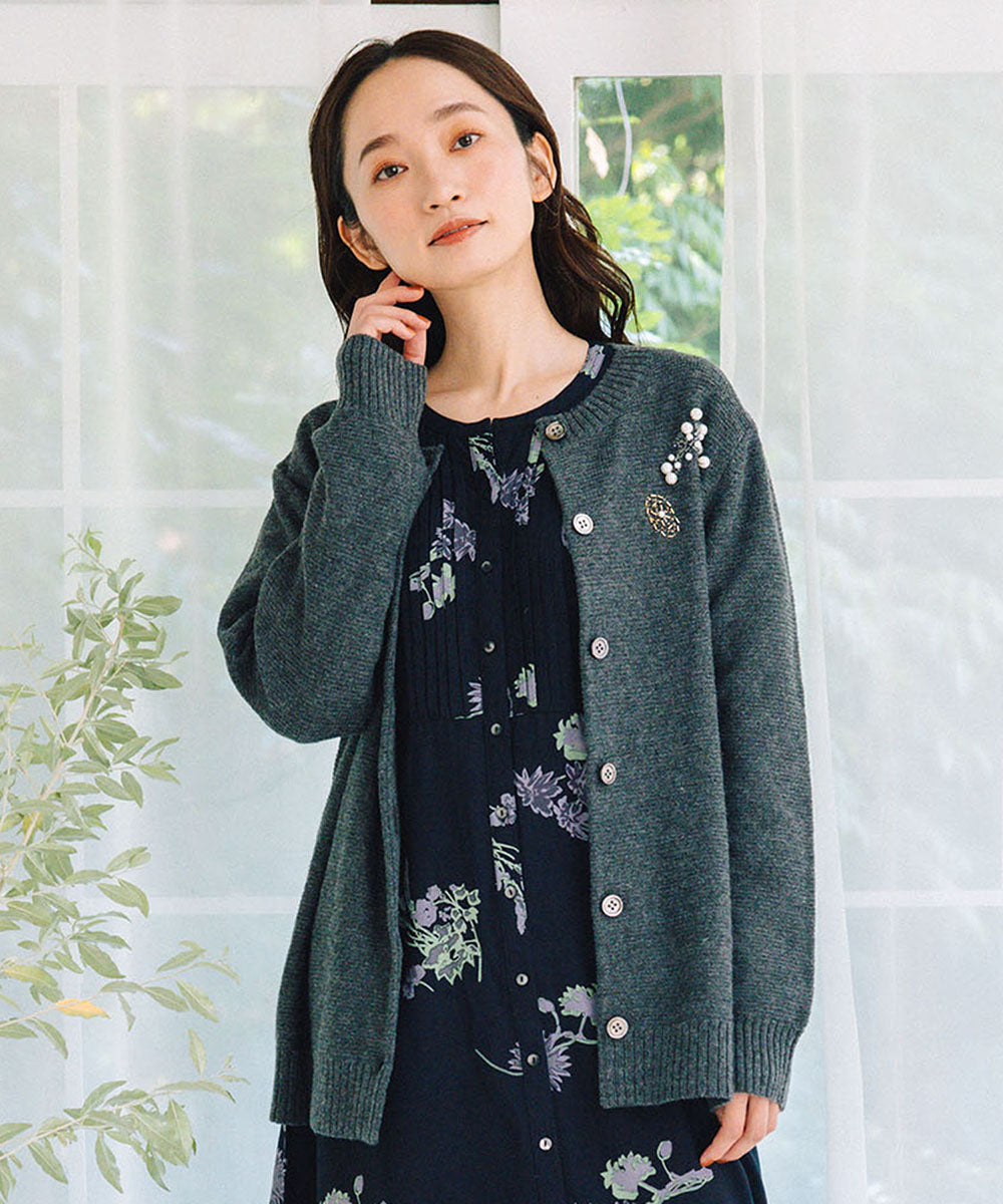 21号(6L～) (ロジーク) [30th]ビジューブローチライクニットカーディガン