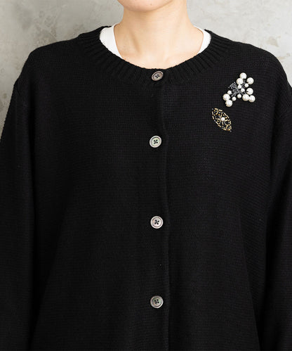 (ロジーク) [30th]ビジューブローチライクニットカーディガン