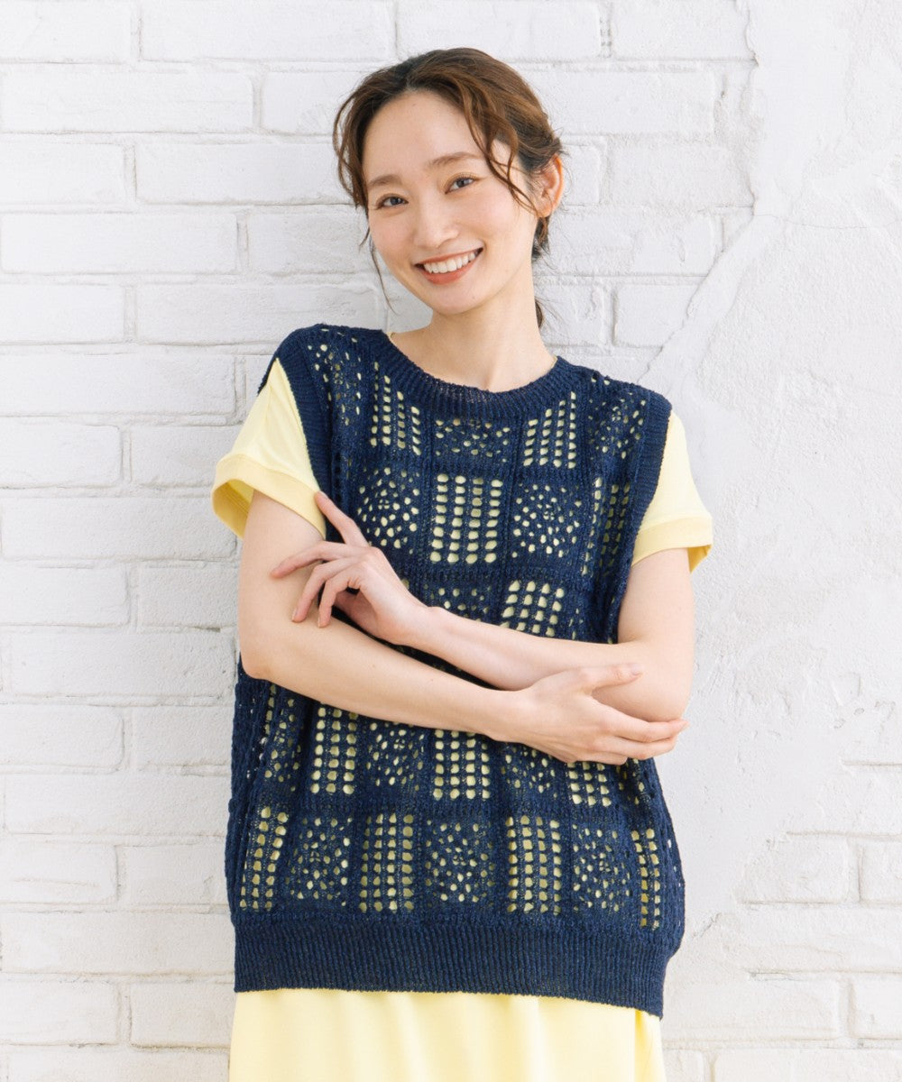 21号(6L～) 〈MADE IN JAPAN〉【抗菌防臭】ホールガーメントブロックレース柄ニットベスト